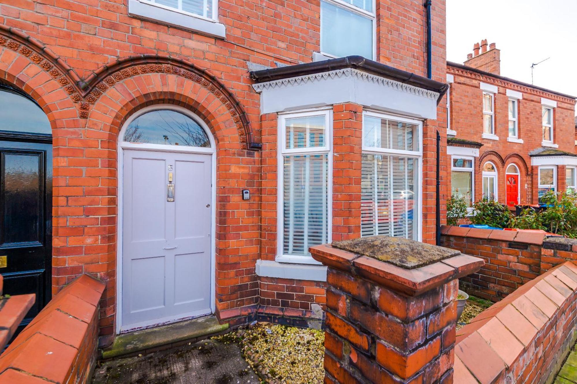 Large 7 Bedroom Town House In Chester City Centre Exterior photo